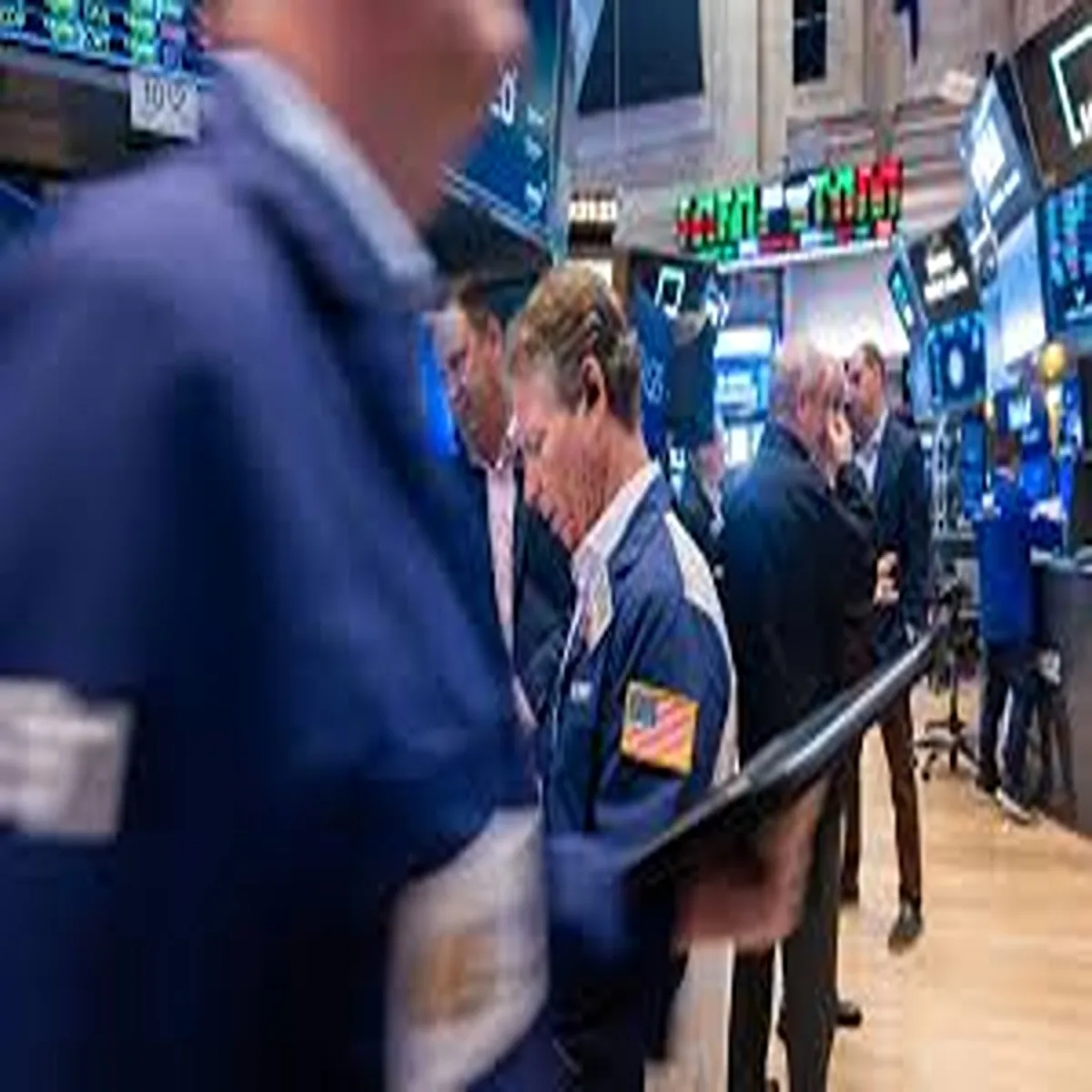 Wall Street Holds Steady Investors Weigh