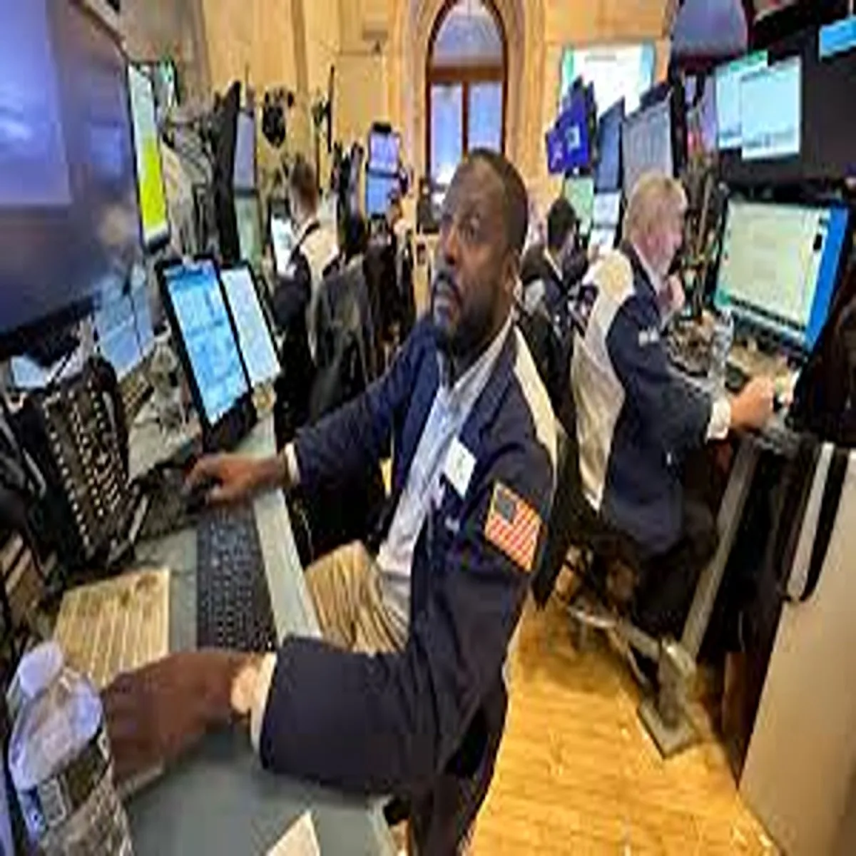 Wall Street Rallies Earnings Fed Signals