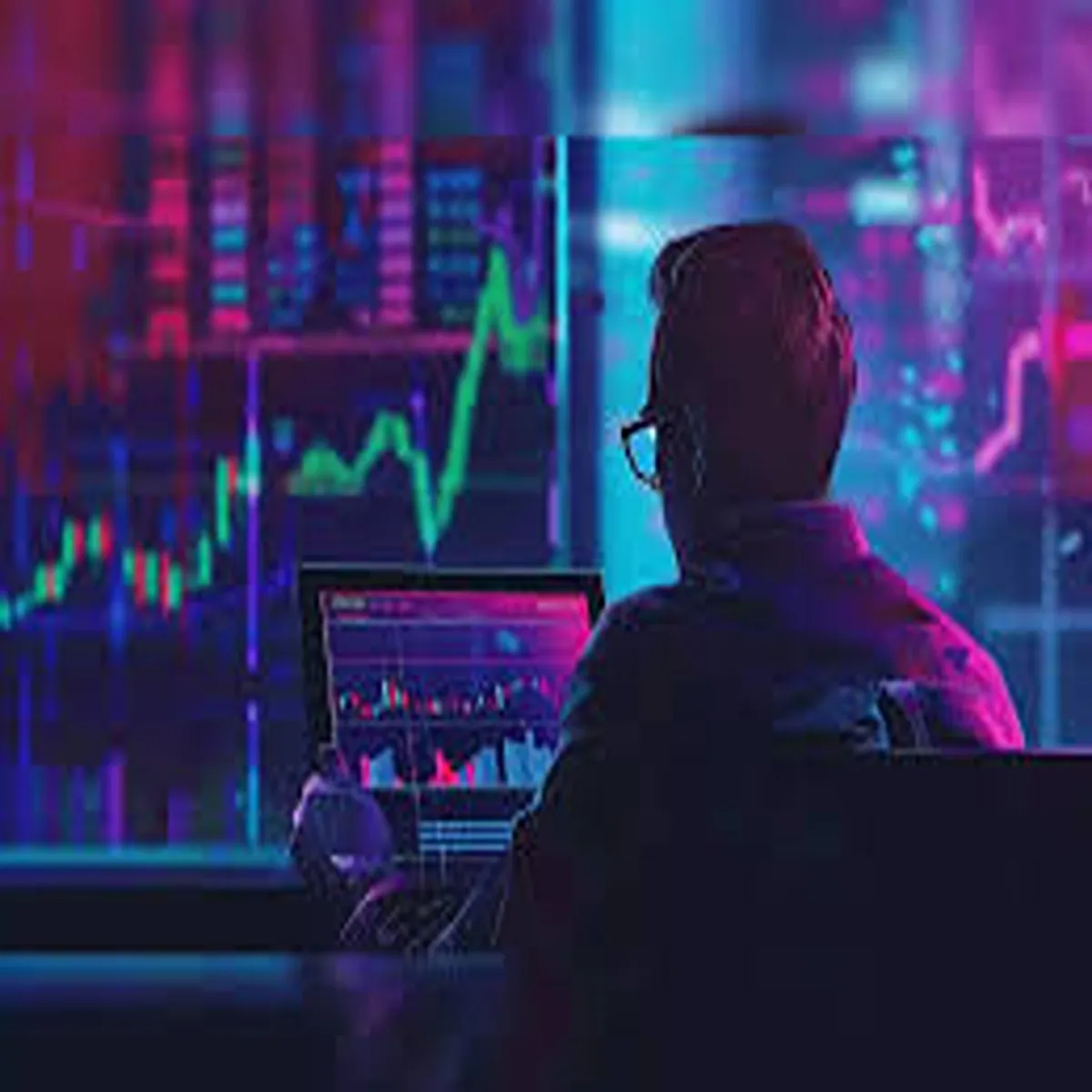 Stock Market Holds Steady Investors Eye