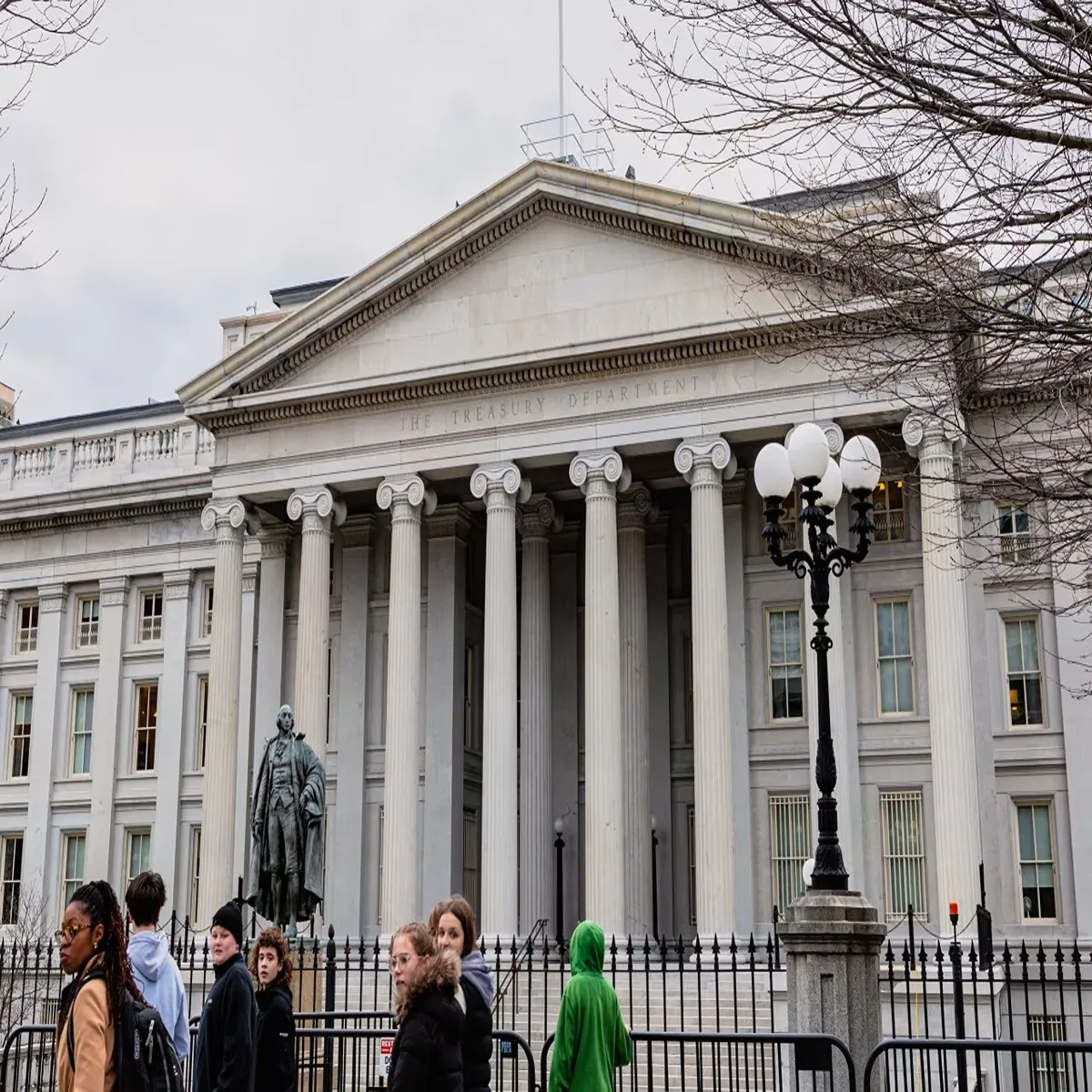 Wall Street Reassesses Rate Cut Outlook